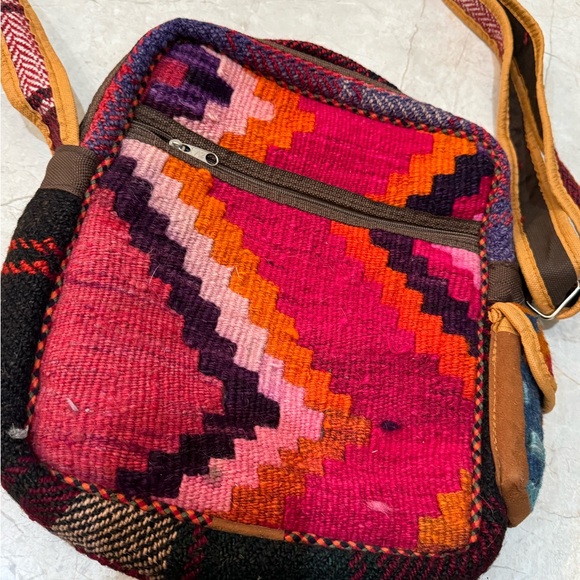 Unisex shoulder bag Kilim handcrafted Persian tapestry handwoven shoulder bag - Picture 13 of 13
